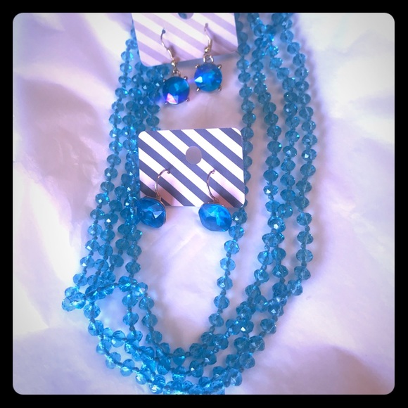 Gorgeous Blue Earrings and Necklace Set - Picture 1 of 4